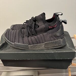 Adidas NMD R1 STLT PK Black/Solar Pink